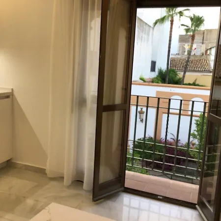 Apartment Patios De Valladares
